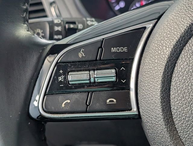 Used 2020 Kia Optima S image 23