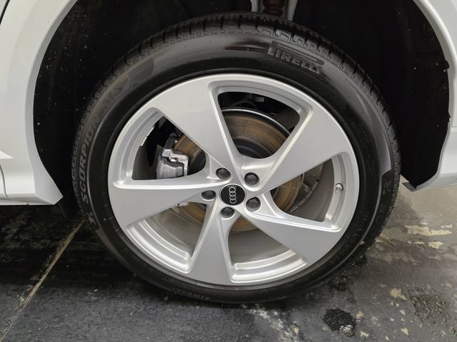 Used 2025 Audi Q5 Premium Plus w/ Premium Plus AWD/4WD image 12