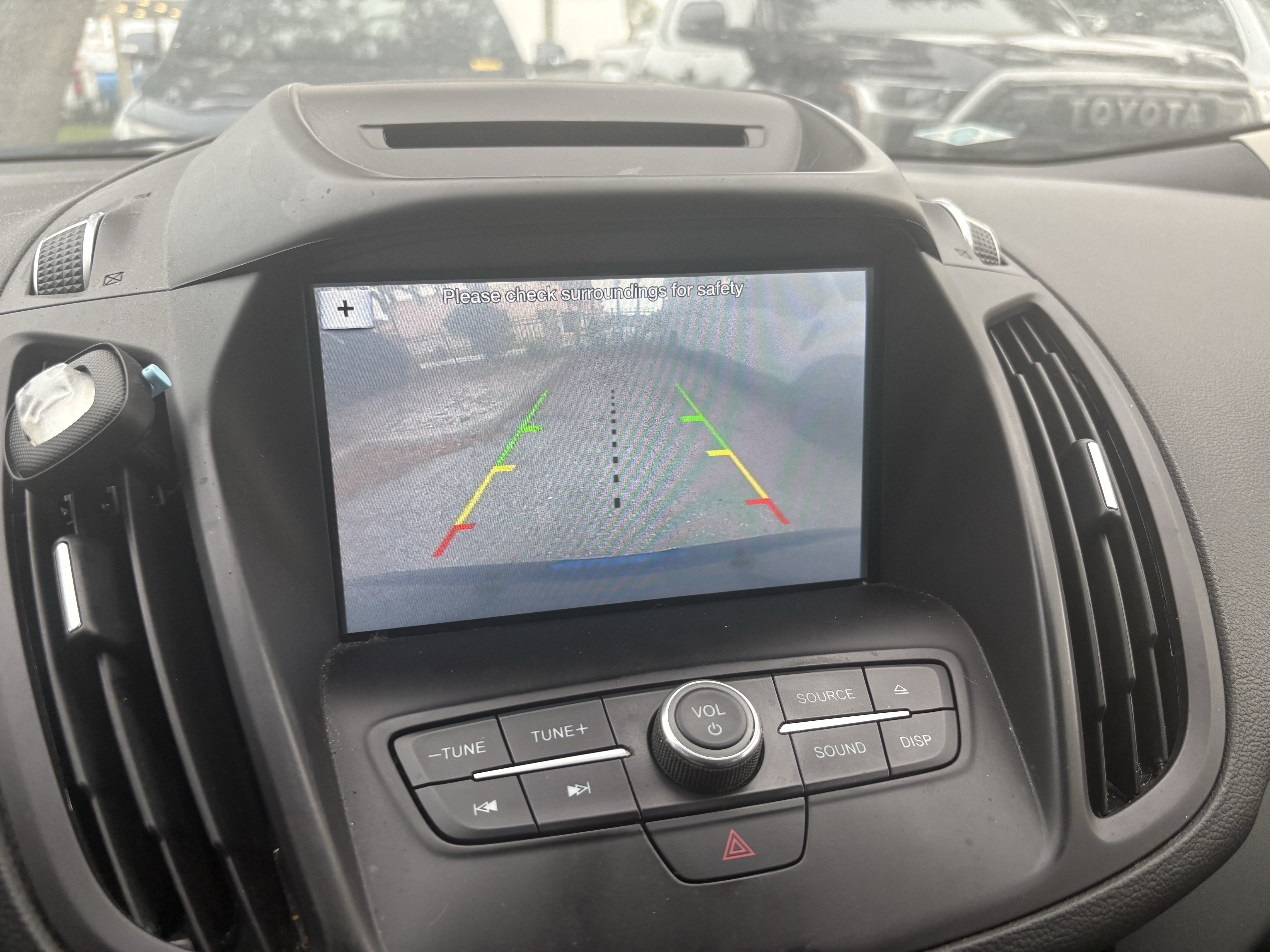 Used 2018 Ford Escape SE w/ SE Sync 3 Package FWD image 12