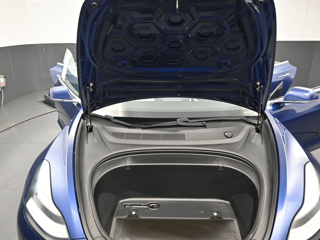 Used 2018 Tesla Model 3 Performance image 36