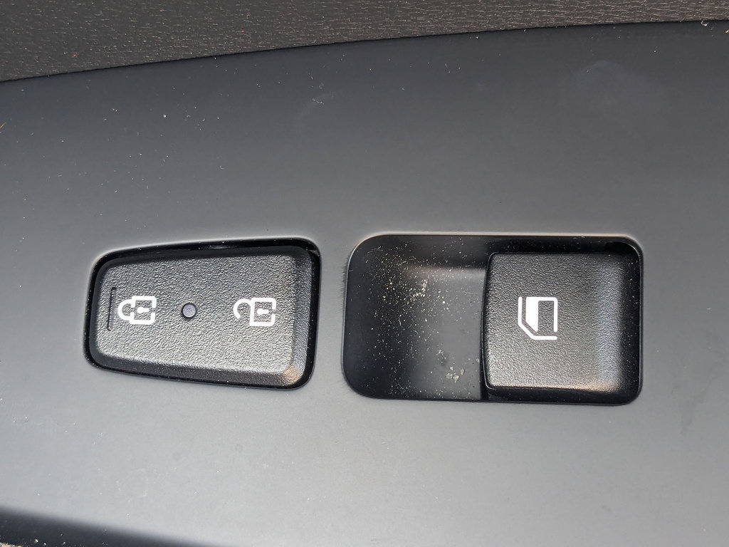 Used 2025 Kia Sportage LX FWD image 32