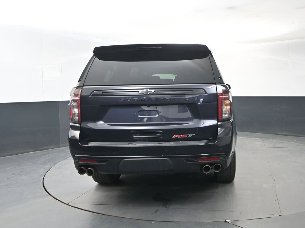 Used 2023 Chevrolet Suburban RST w/ Sport Performance Package AWD/4WD image 4