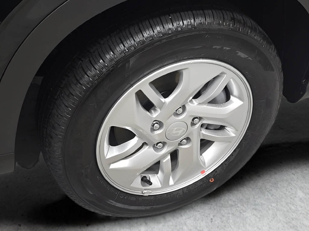 New 2026 Hyundai Venue SE FWD image 40