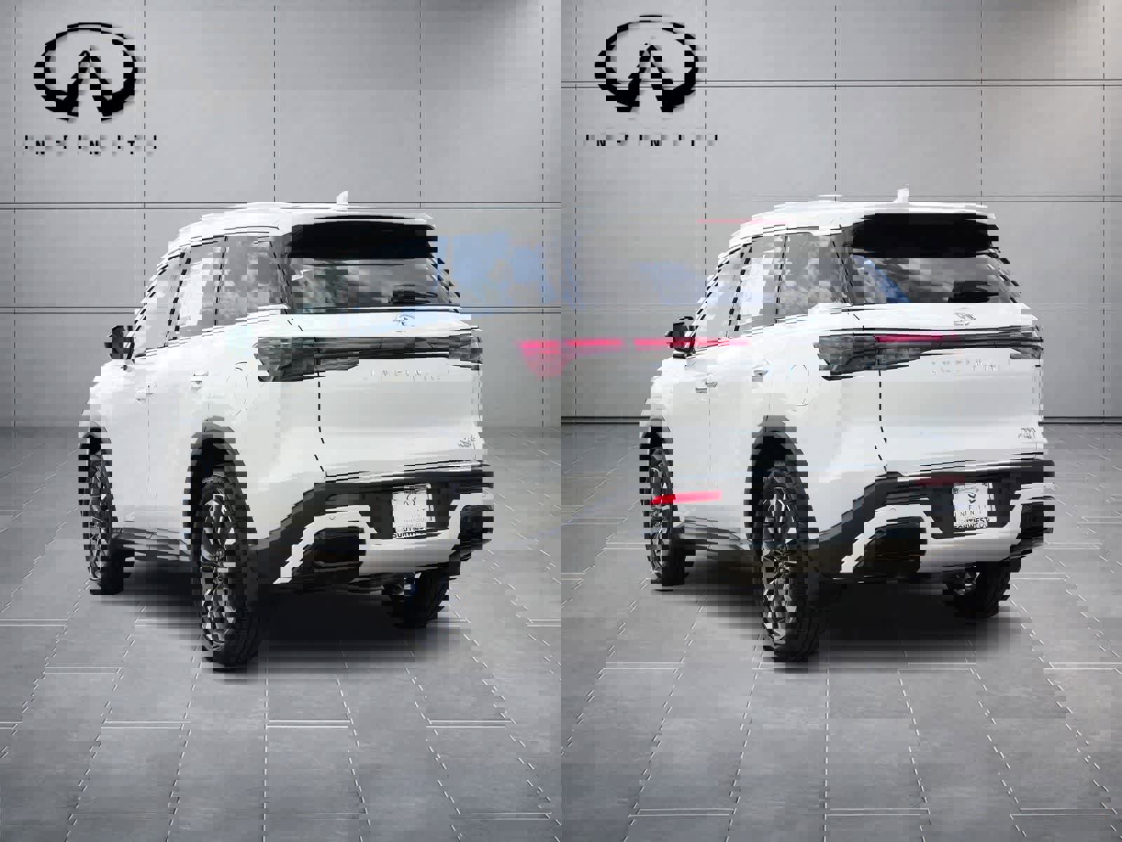 Certified 2023 INFINITI QX60 Luxe w/ Cargo Package FWD image 6