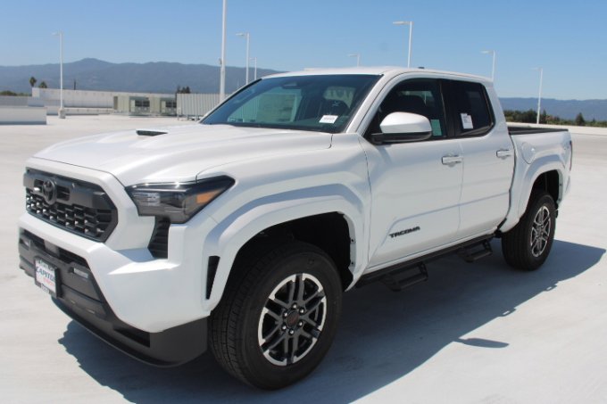 New 2025 Toyota Tacoma TRD Sport image 7