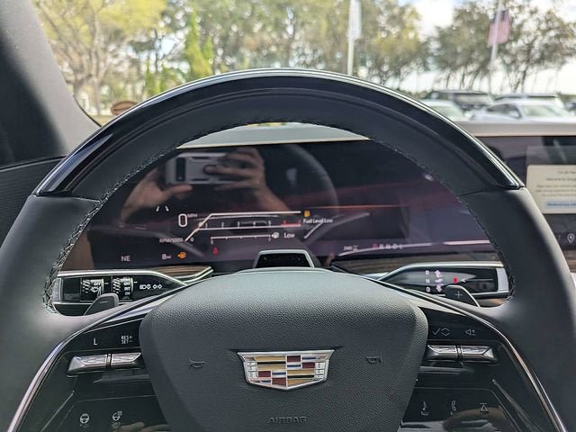 New 2026 Cadillac Escalade Luxury w/ Touring Package AWD/4WD image 32