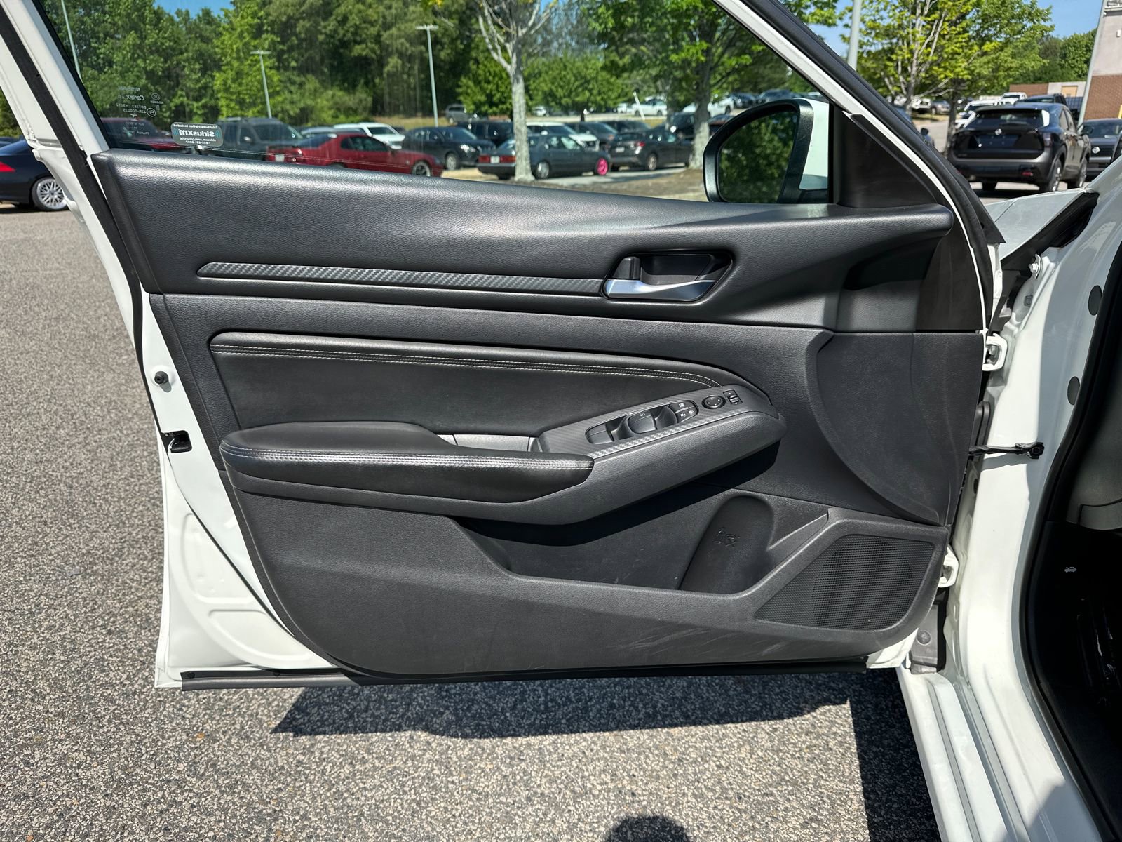 Used 2020 Nissan Altima 2.5 S FWD image 8