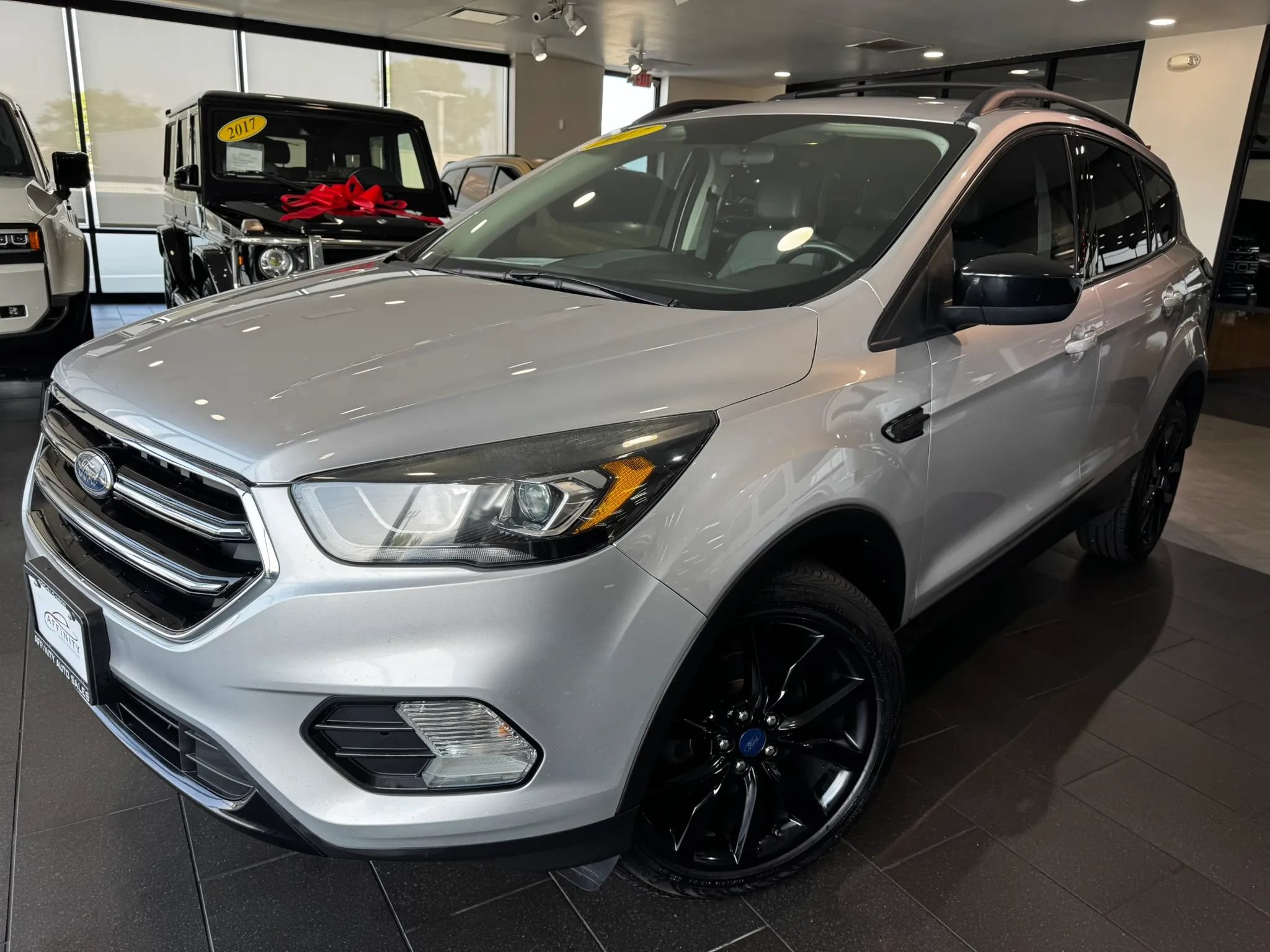 Used 2017 Ford Escape SE w/ Equipment Group 201A FWD video 1