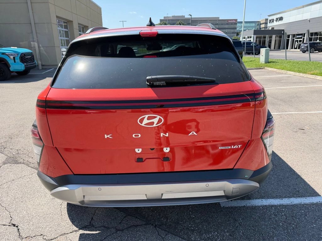 Used 2026 Hyundai Kona Limited AWD/4WD image 4