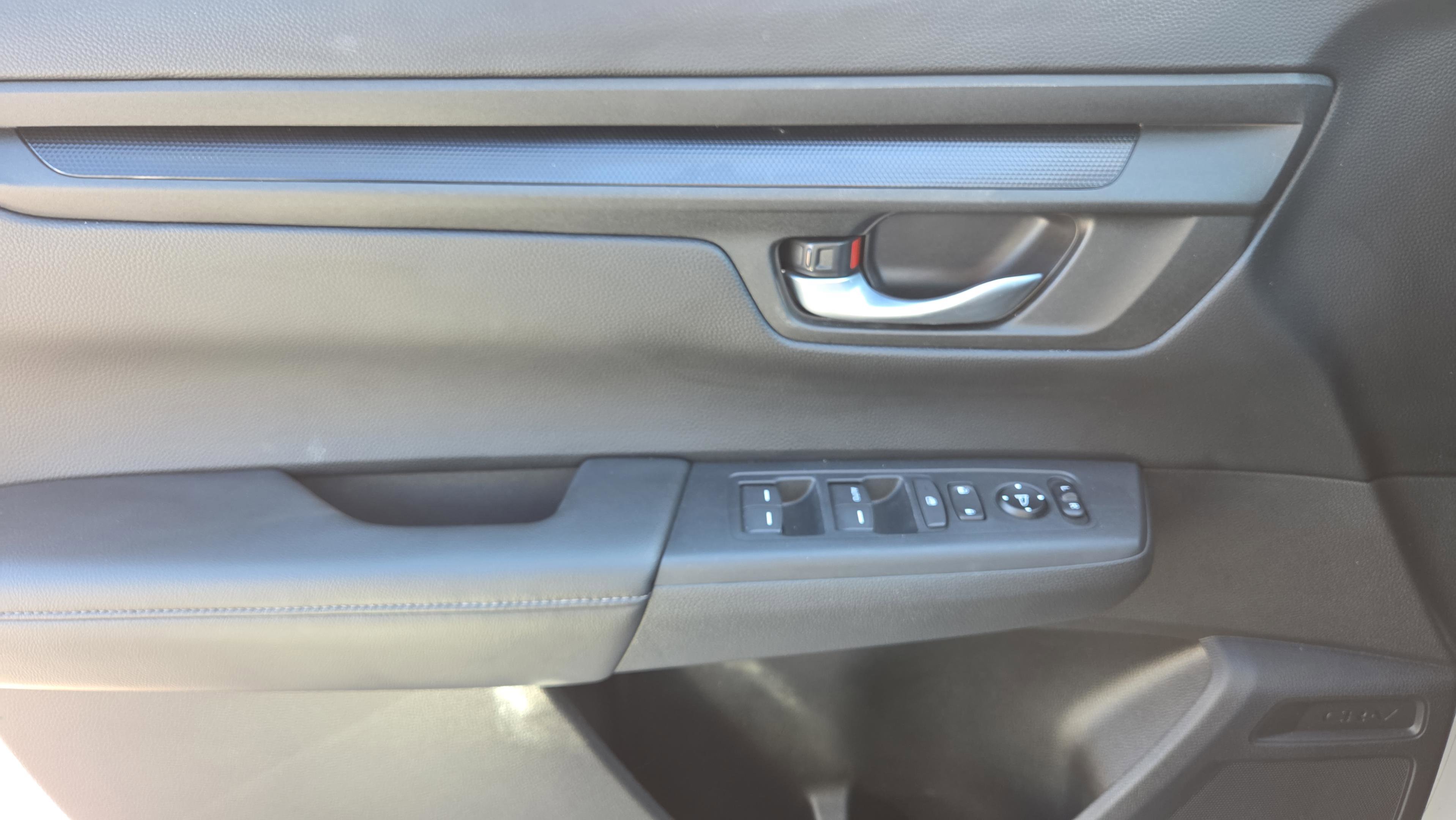 Certified 2023 Honda CR-V LX image 38