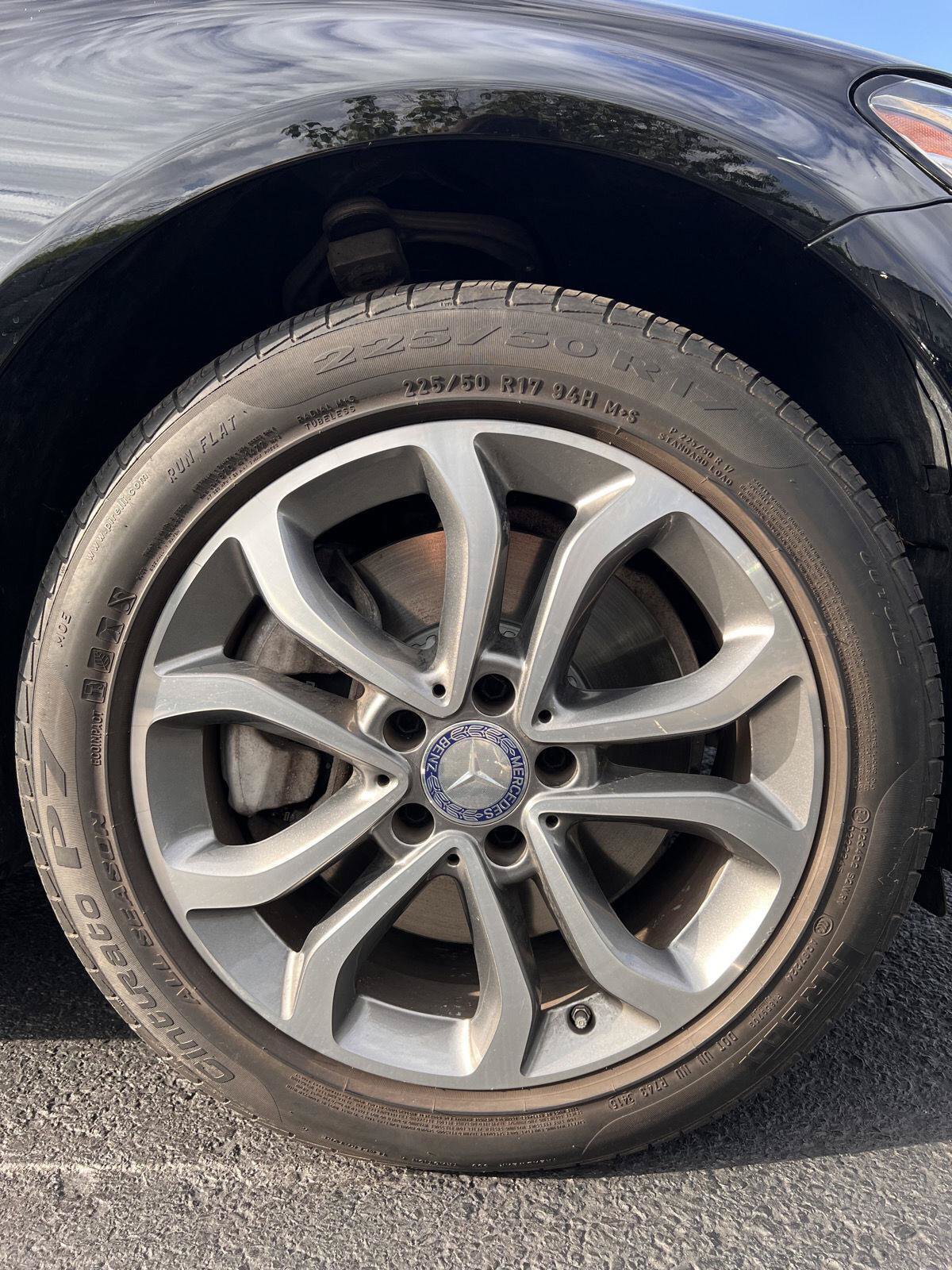 Used 2016 Mercedes-Benz C 300 4MATIC Sedan image 9