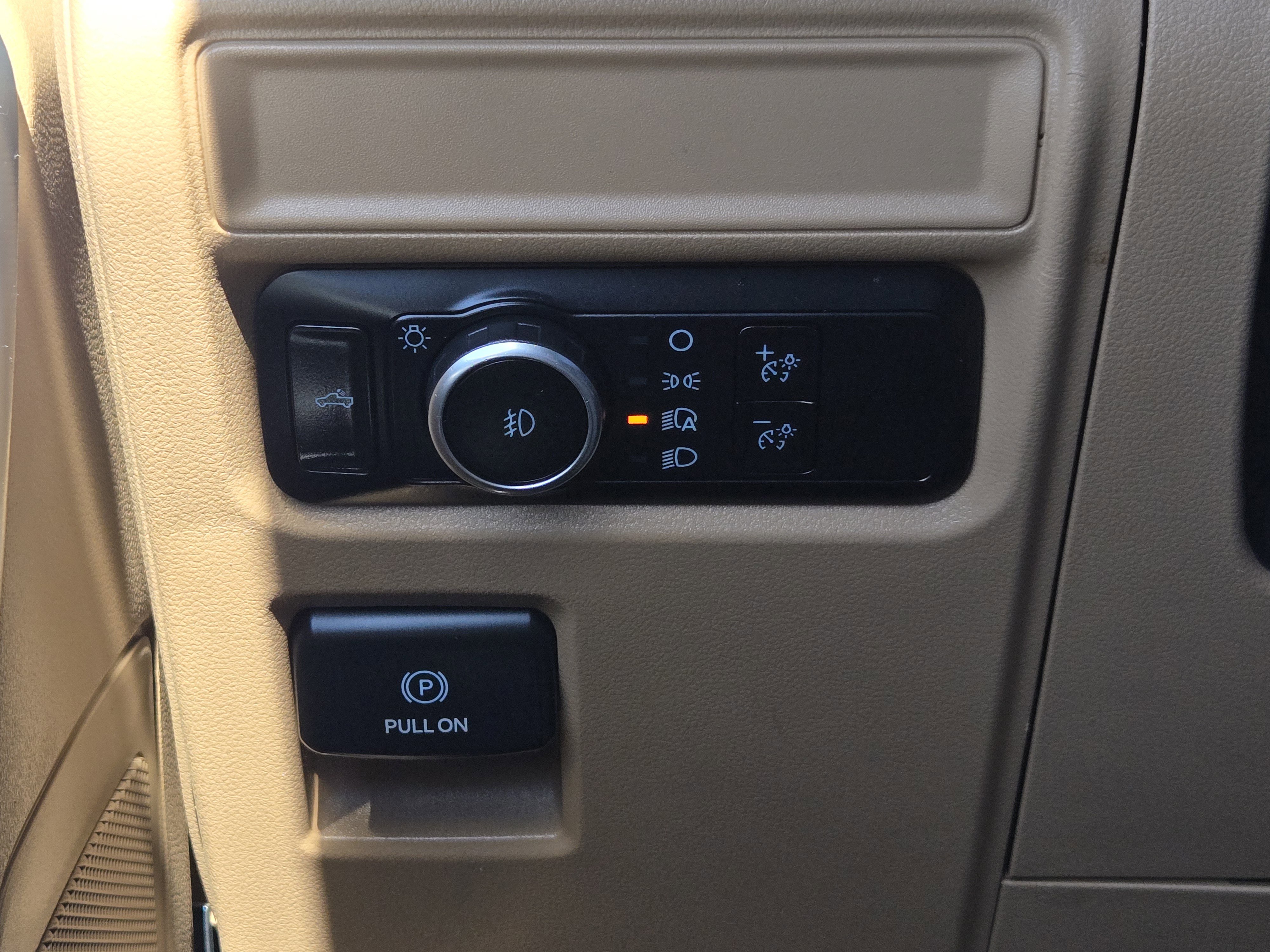 Used 2023 Ford F150 XLT image 24