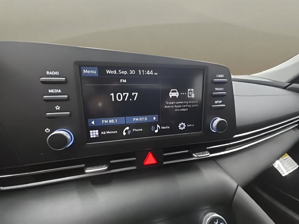 New 2026 Hyundai Elantra SE FWD image 31