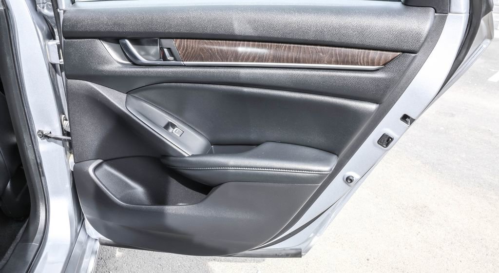 Used 2021 Honda Accord EX-L image 33