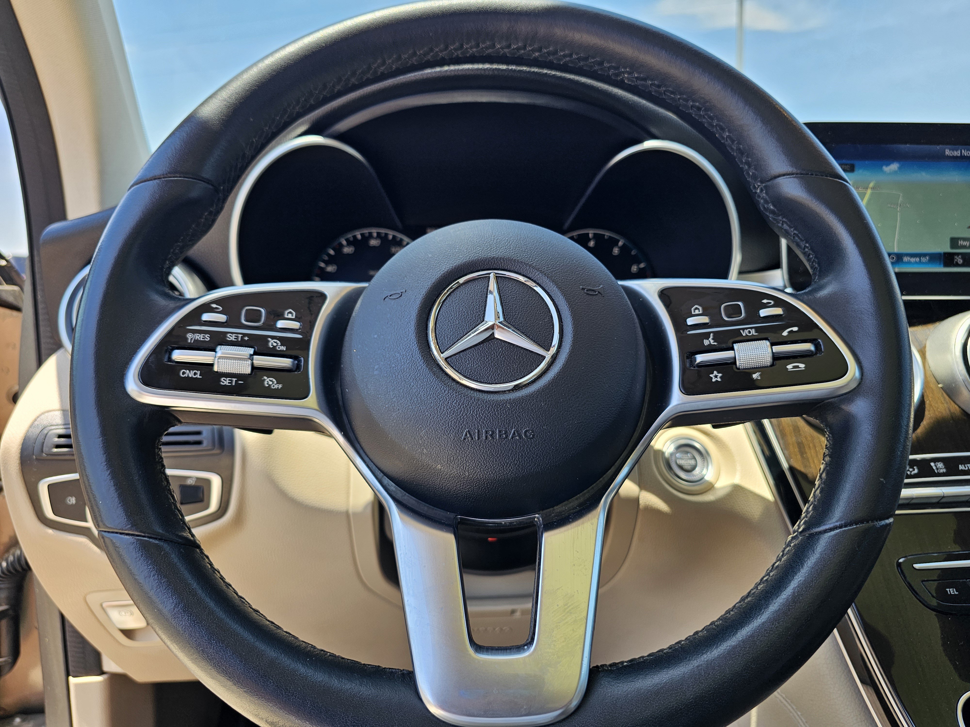 Used 2020 Mercedes-Benz GLC 300 image 18