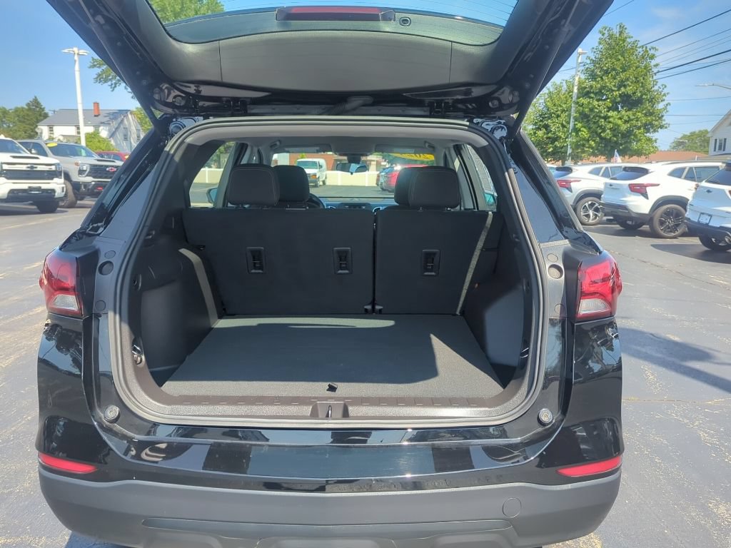 Certified 2024 Chevrolet Equinox LS FWD image 17