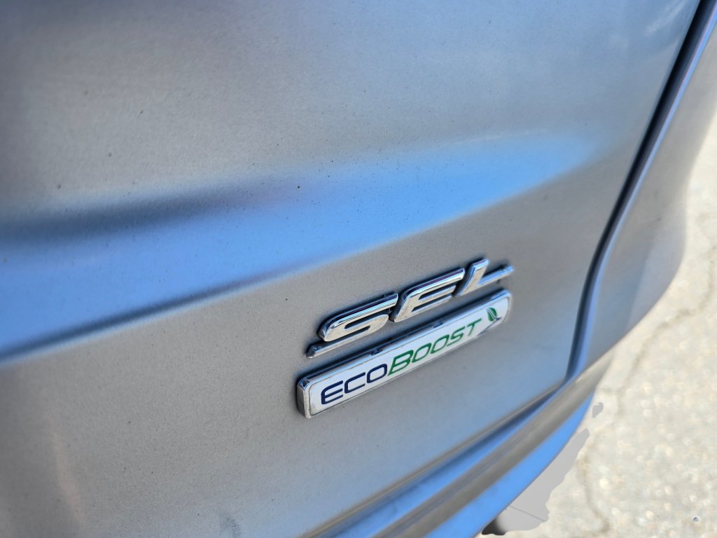 Used 2020 Ford Fusion SEL FWD image 31