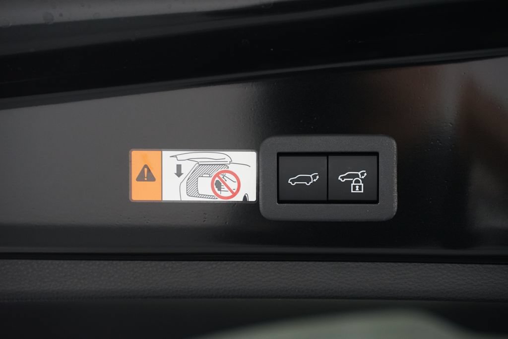 New 2026 Toyota Corolla Cross XLE w/ Convenience Package FWD image 34