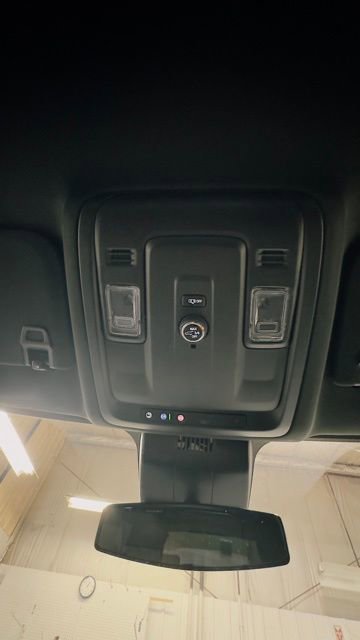 Used 2025 Chevrolet Tahoe LT image 32