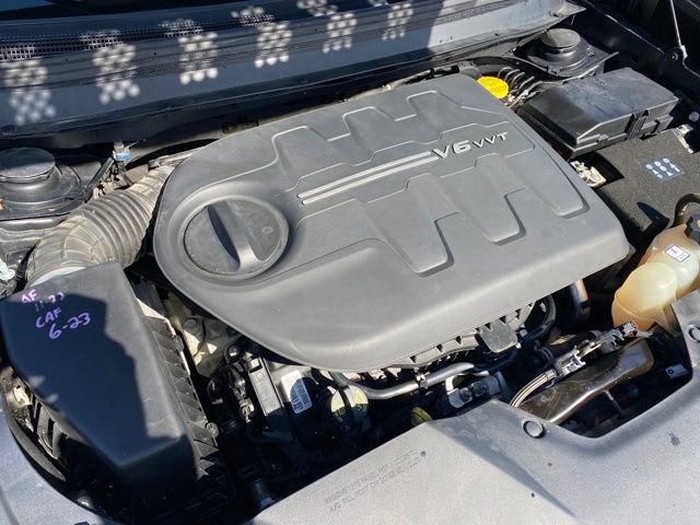 Used 2019 Jeep Cherokee Limited image 21