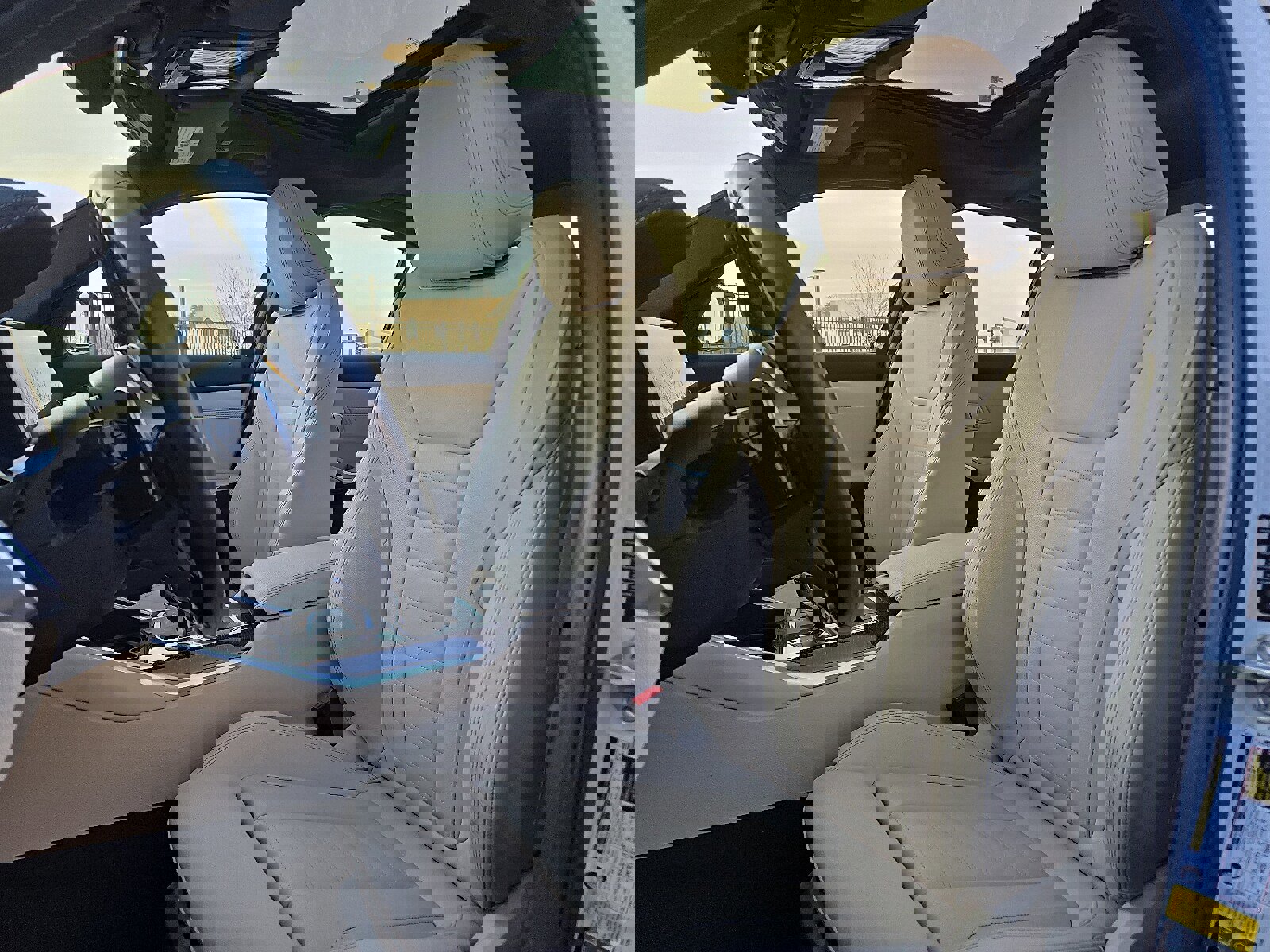 Used 2021 BMW 330i xDrive Sedan w/ M Sport Package image 14