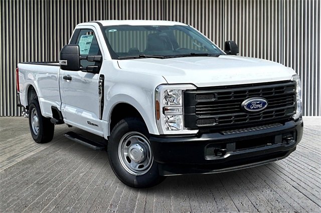 New 2025 Ford F250 XL image 2