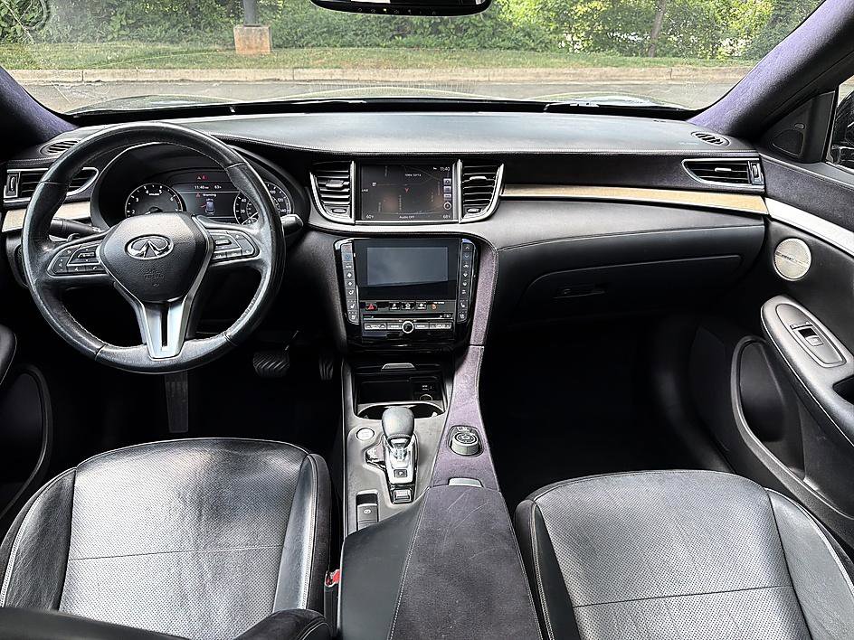 Used 2019 INFINITI QX50 Essential w/ Sensory Package AWD/4WD image 18