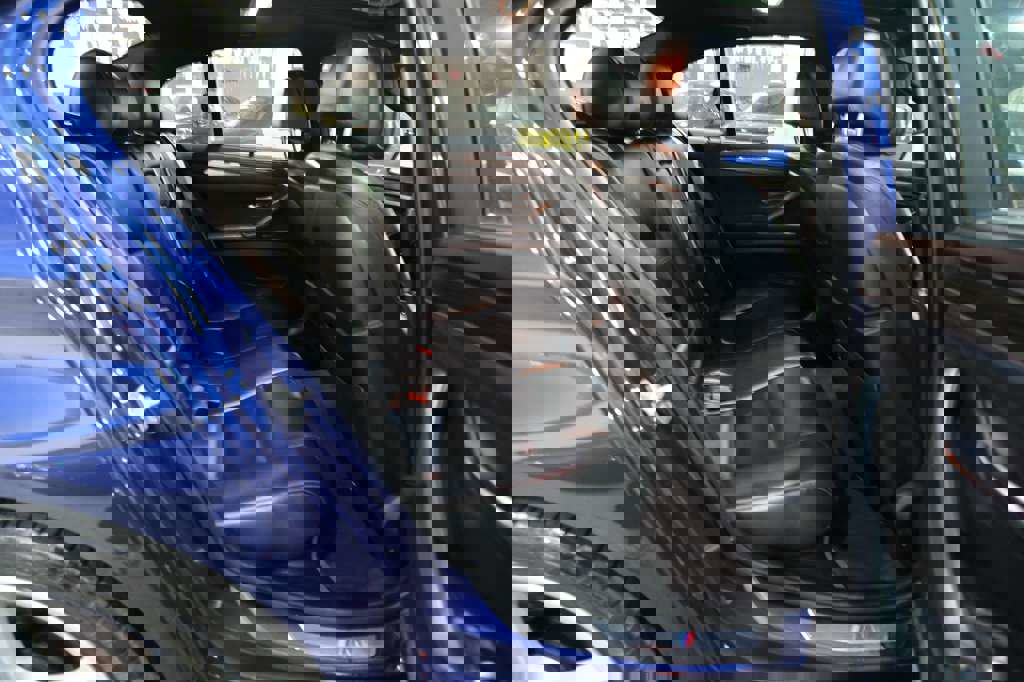 Used 2016 BMW 550i xDrive Sedan image 25