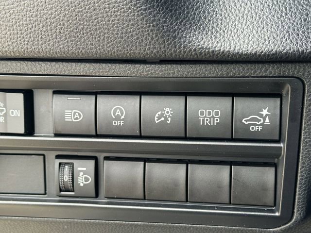 Used 2023 Toyota Tundra SR5 w/ SR5 Convenience Package AWD/4WD image 25