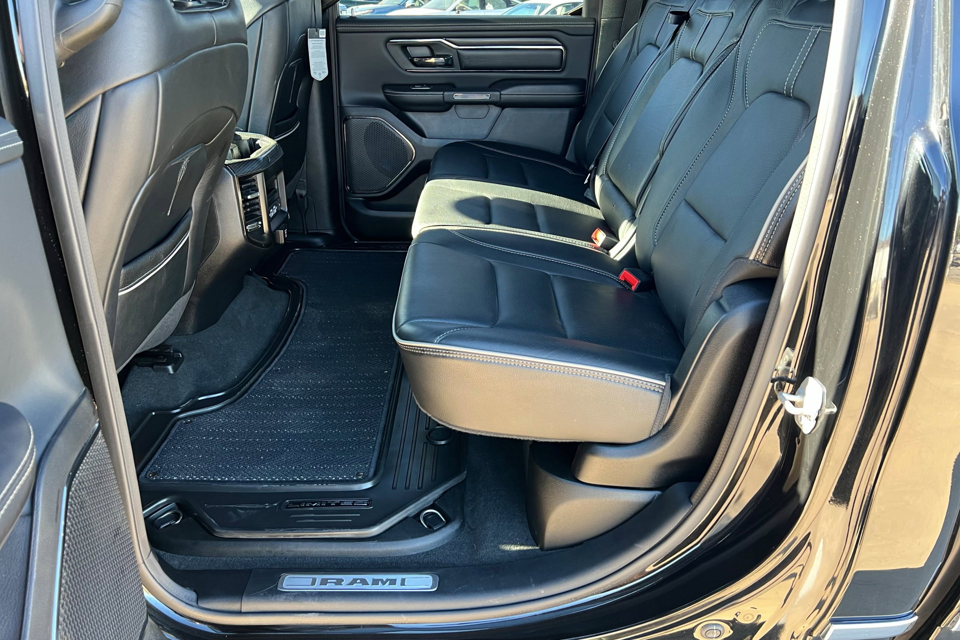 Certified 2022 RAM 1500 Limited image 22