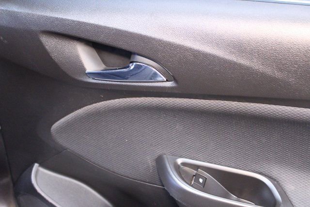 Used 2016 Chevrolet Cruze LT image 12