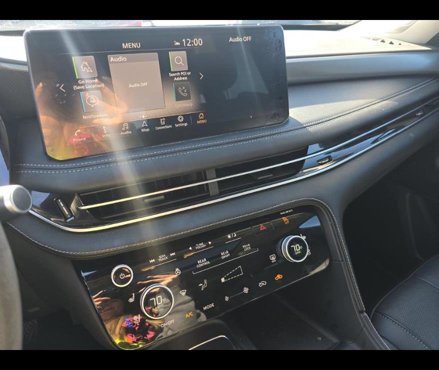 Used 2023 INFINITI QX60 Luxe w/ Performance Audio Package image 5