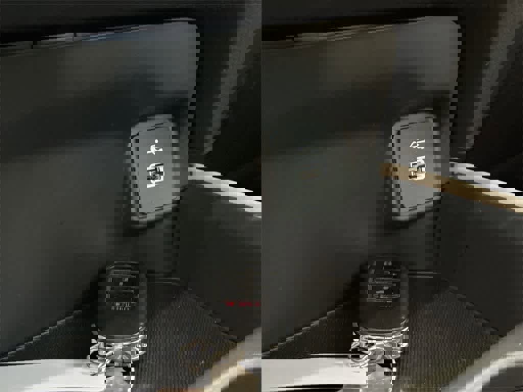 Certified 2025 Honda HR-V LX image 30