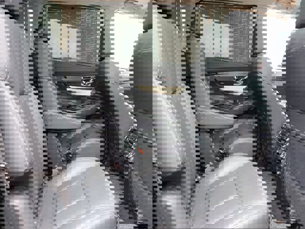 Used 2022 Subaru Ascent Limited w/ Technology Package image 13