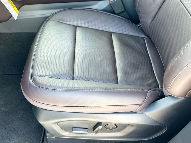 New 2026 Ford Explorer Platinum image 14