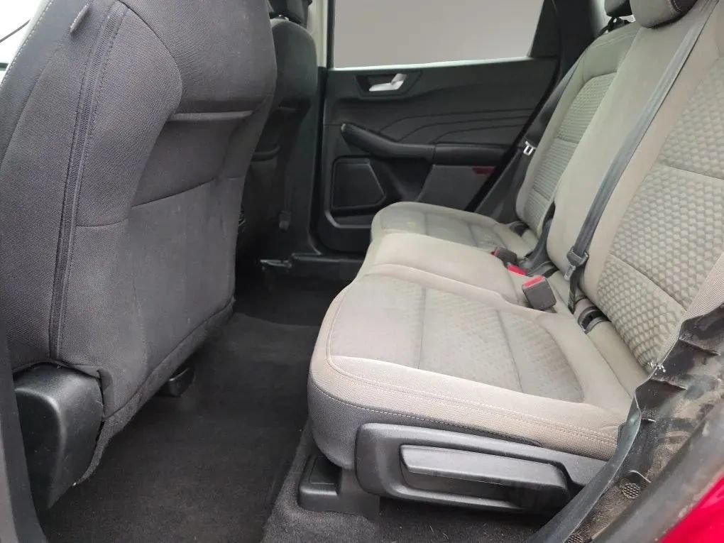 Used 2021 Ford Escape SE w/ Cold Weather Package AWD/4WD image 10