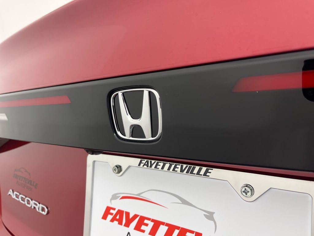 Certified 2025 Honda Accord SE image 17