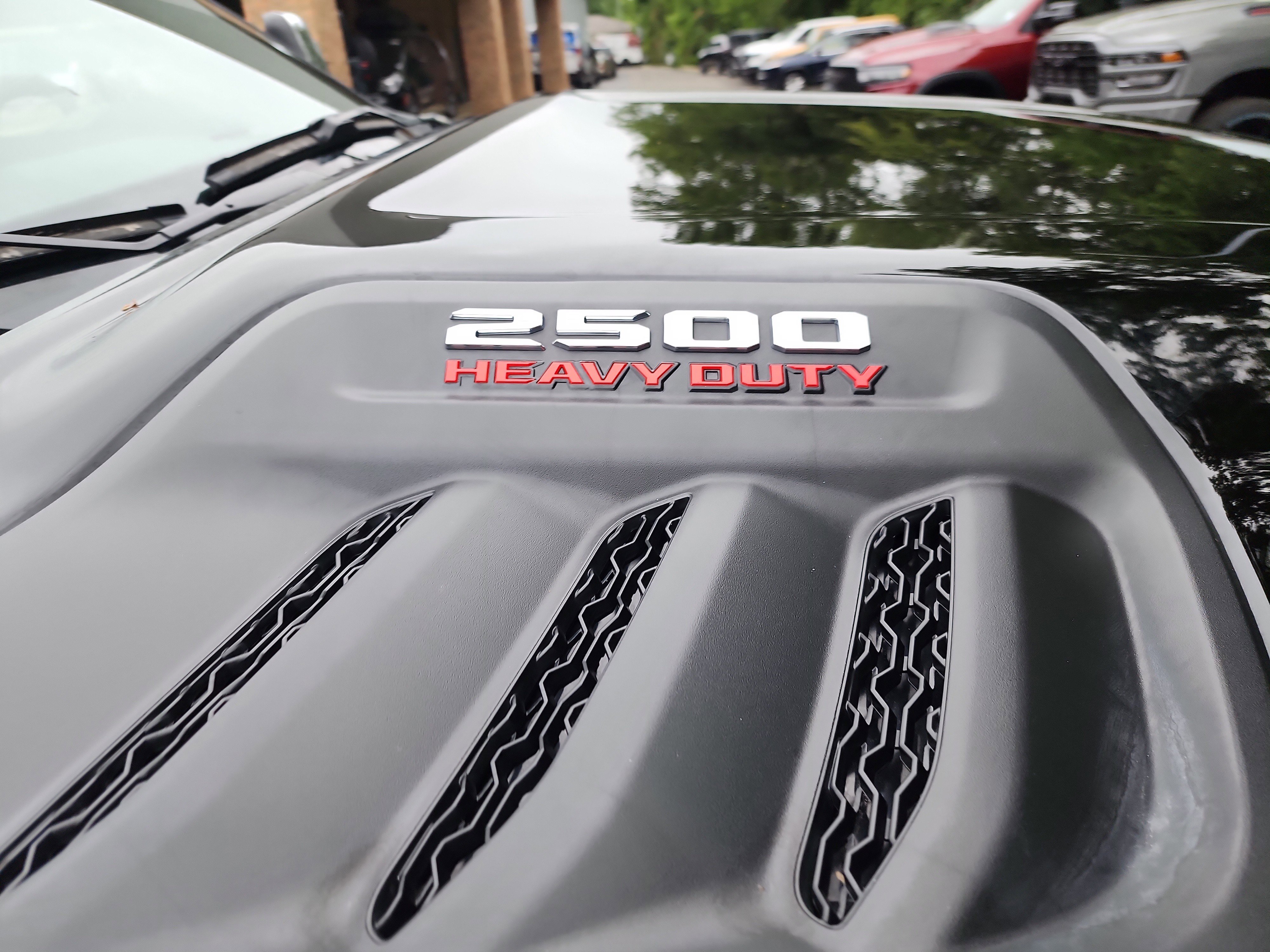 New 2025 RAM 2500 Laramie image 28