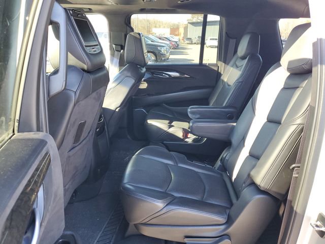 Used 2015 Cadillac Escalade ESV Platinum image 34