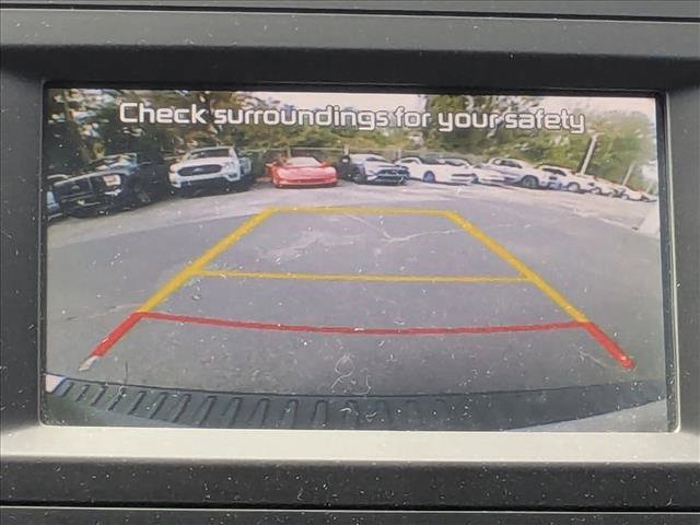 Used 2016 Kia Sedona LX w/ LX Convenience Package image 17