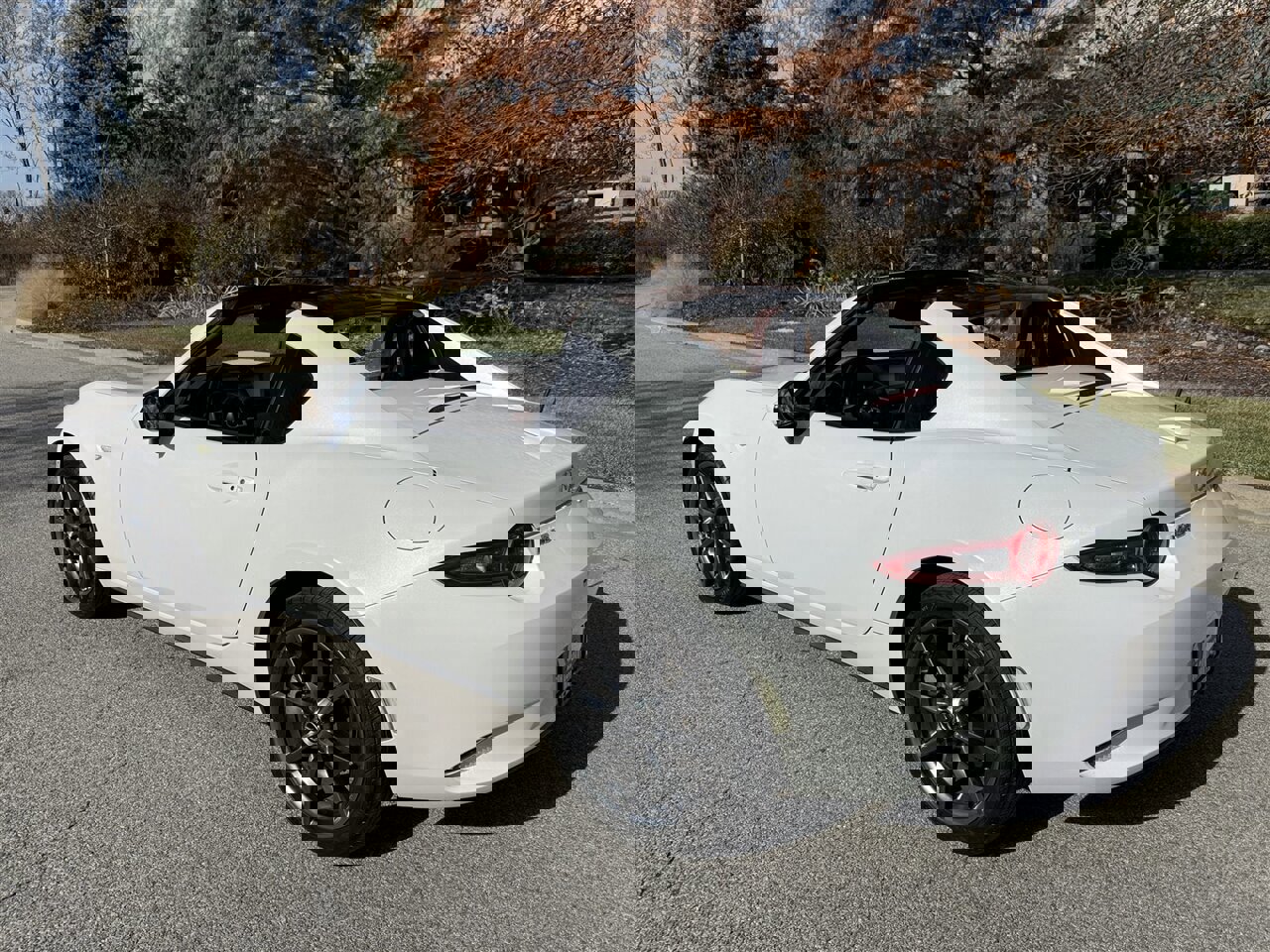 Used 2019 MAZDA MX-5 Miata RF Grand Touring image 18