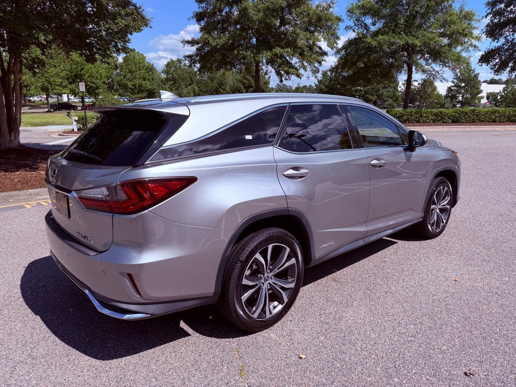 Used 2018 Lexus RX 450hL Premium w/ Premium Package AWD/4WD image 14