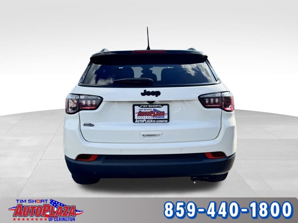 Used 2021 Jeep Compass Latitude FWD image 11