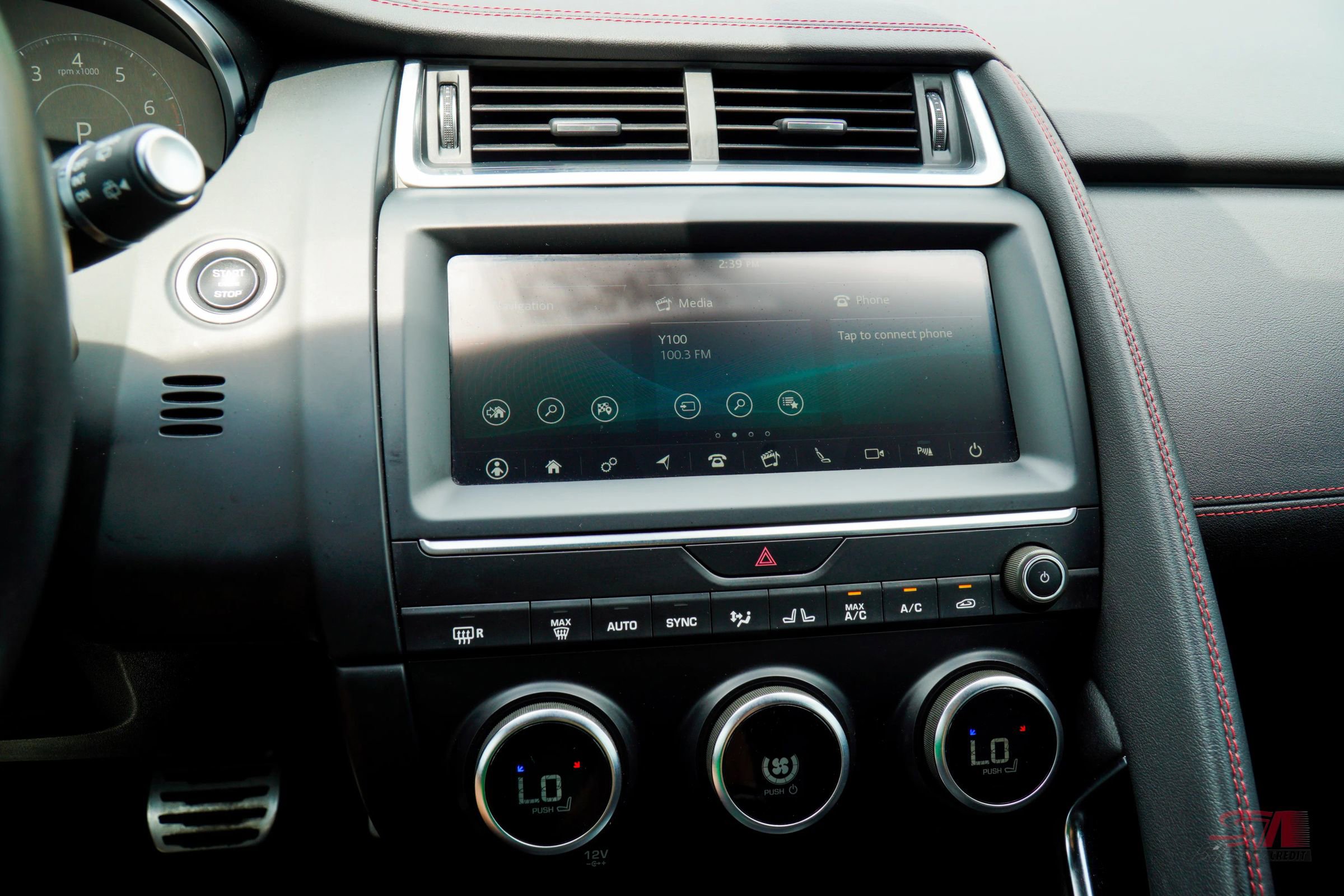 Used 2020 Jaguar E-PACE Checkered Flag image 27