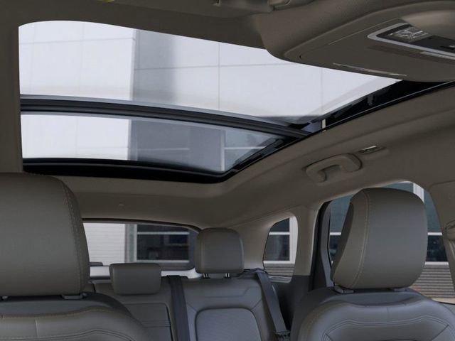 Used 2025 Lincoln Corsair Reserve w/ Equipment Group 202A image 22