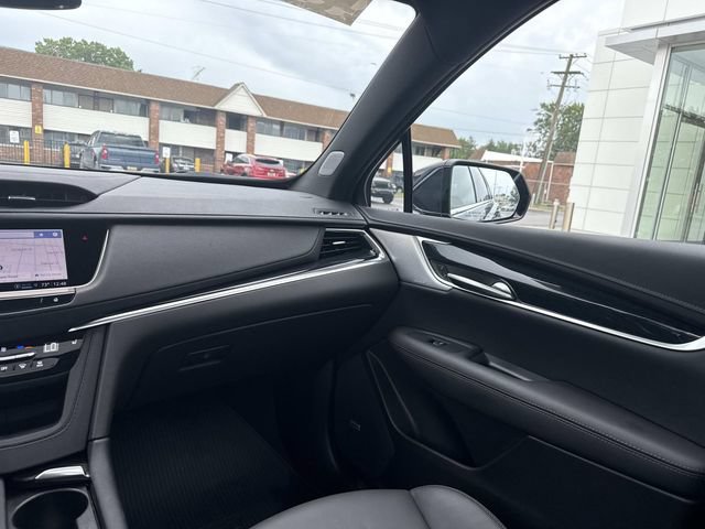 Certified 2024 Cadillac XT5 Premium Luxury AWD/4WD image 29
