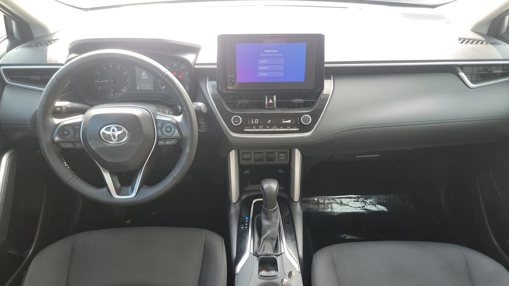 Certified 2024 Toyota Corolla Cross LE w/ Moonroof Package FWD image 11