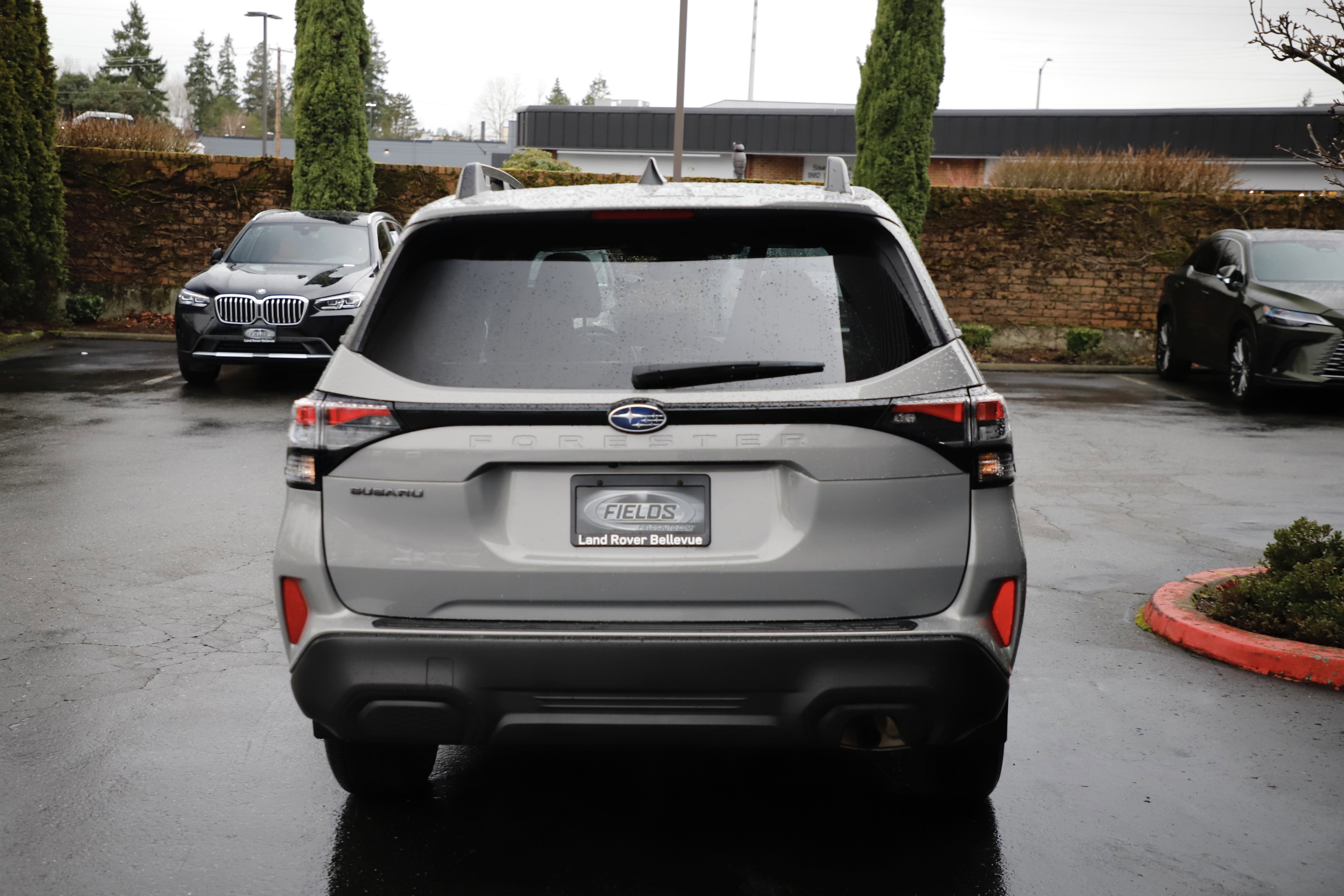 Used 2025 Subaru Forester Premium w/ Convenience Package #1 image 5