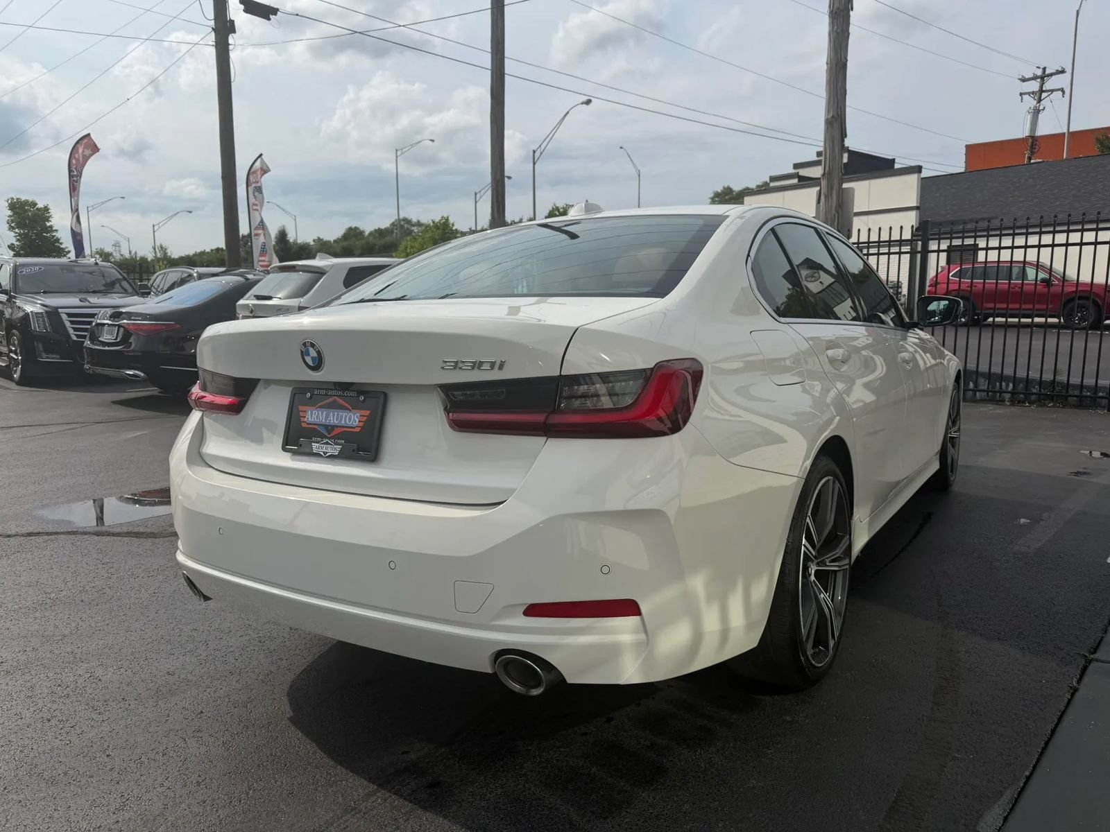 Used 2024 BMW 330i Sedan w/ Convenience Package RWD image 6