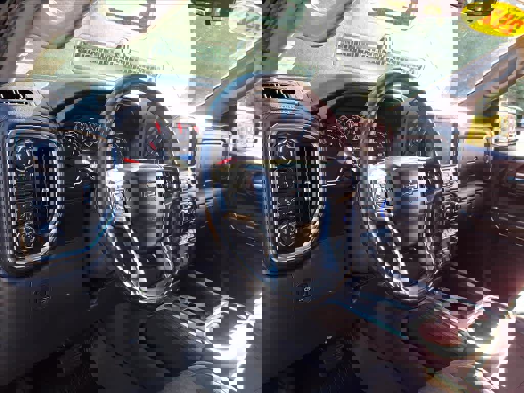 Used 2020 Chevrolet Silverado 1500 RST image 15